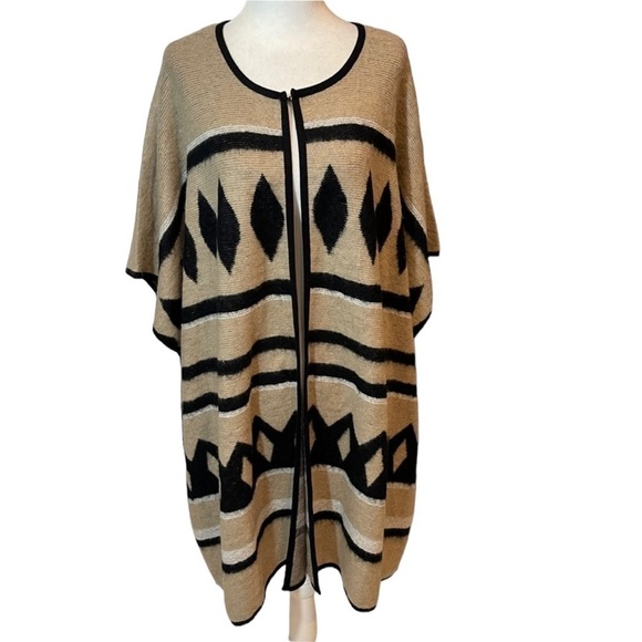 LUCKY BRAND Wool Aztec Tan & Black Ponco, NWT, O/S - Picture 4 of 11